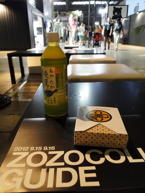 ZOZOCOLEはサンドイッチと飲み物付